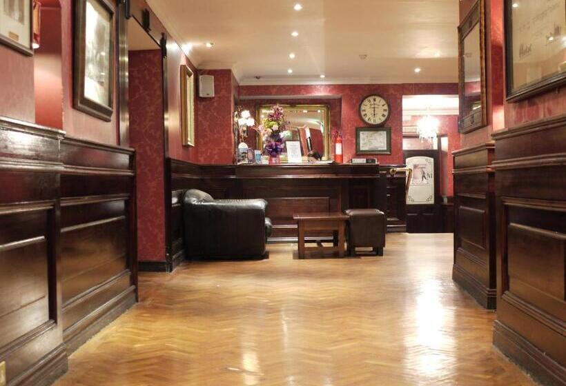 בית מלון כפרי Hearns