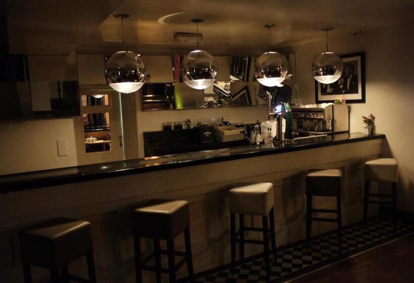 בית מלון כפרי Hearns