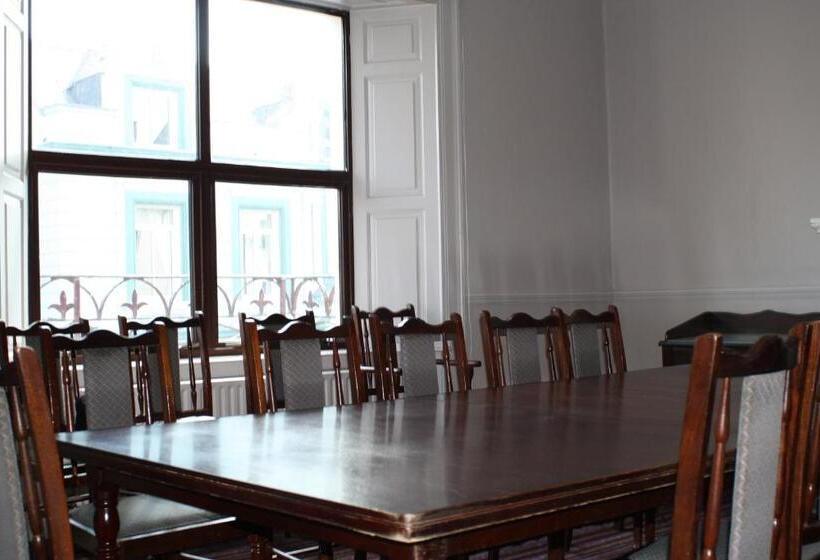 בית מלון כפרי Hearns