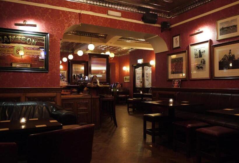 בית מלון כפרי Hearns