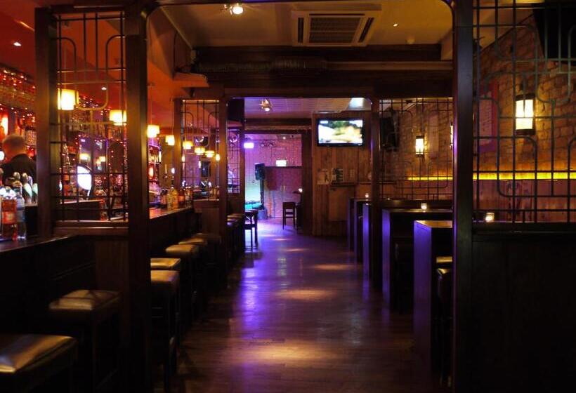 בית מלון כפרי Hearns