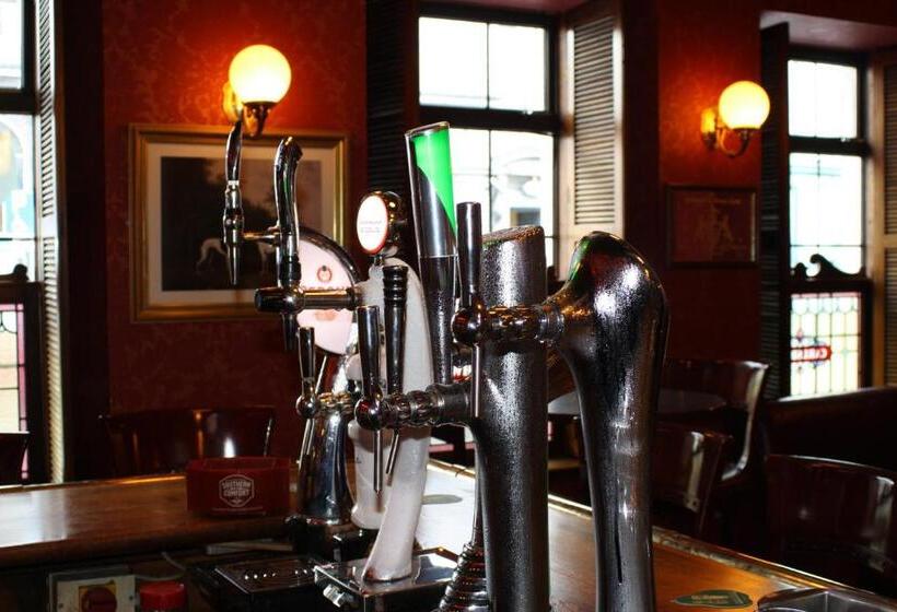 בית מלון כפרי Hearns