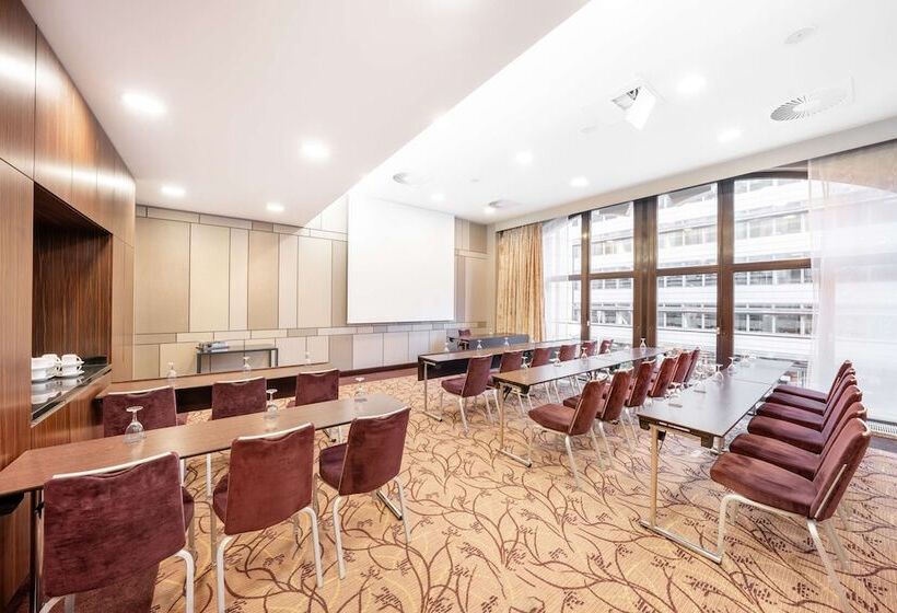 هتل Hilton Berlin