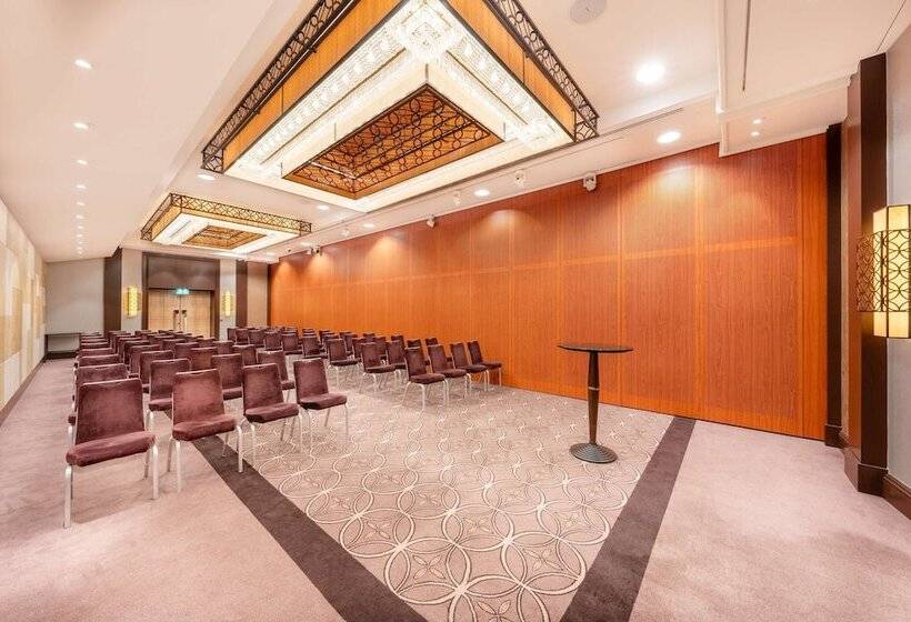 هتل Hilton Berlin