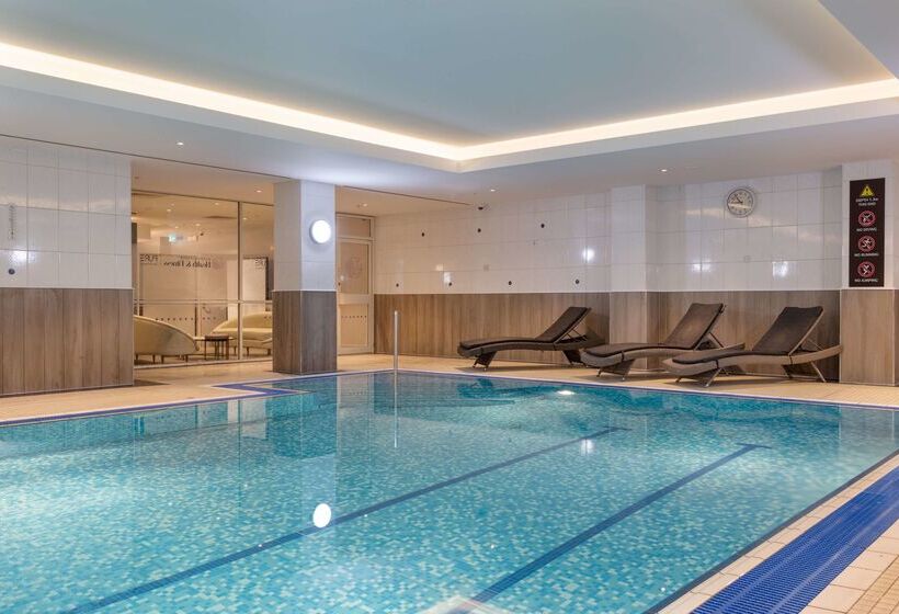 בית מלון כפרי Hilton Glasgow