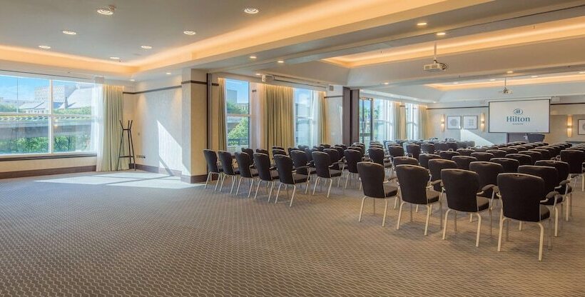 בית מלון כפרי Hilton Glasgow