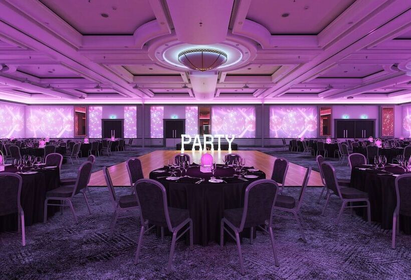 בית מלון כפרי Hilton Glasgow