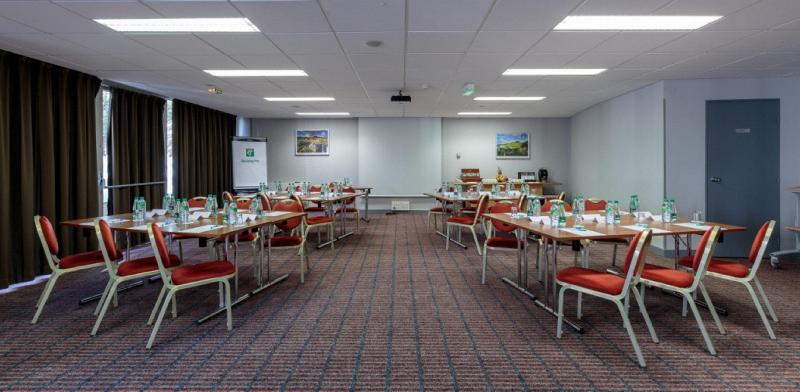 هتل Holiday Inn Clermont Ferrand Centre, An Ihg