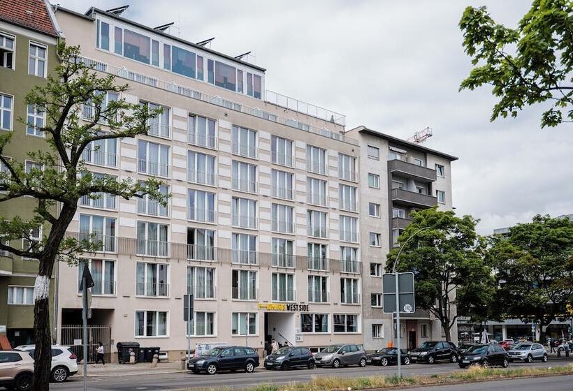 هتل Homaris West Side