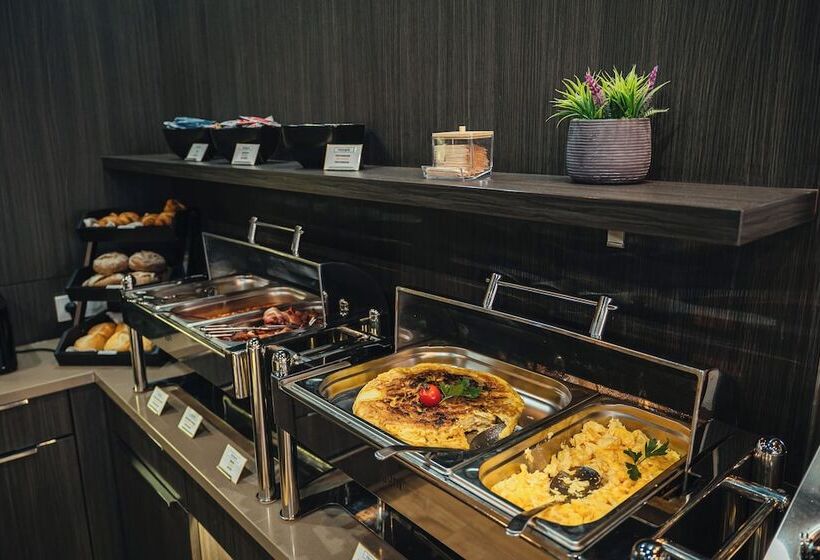 هتل Homaris West Side