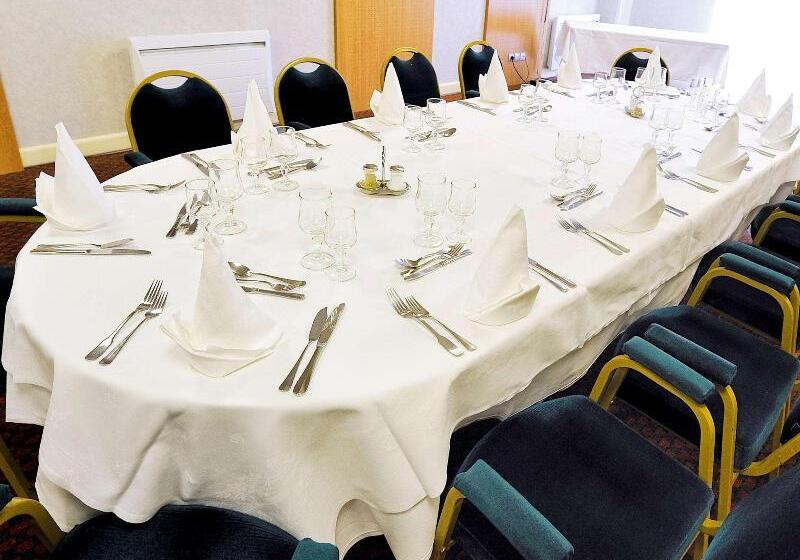 בית מלון כפרי Hôtel Mercure Rouen Centre Champdemars