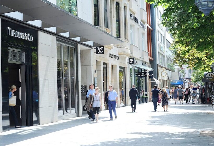 ホテル Indigo   Dusseldorf   Victoriaplatz, An Ihg