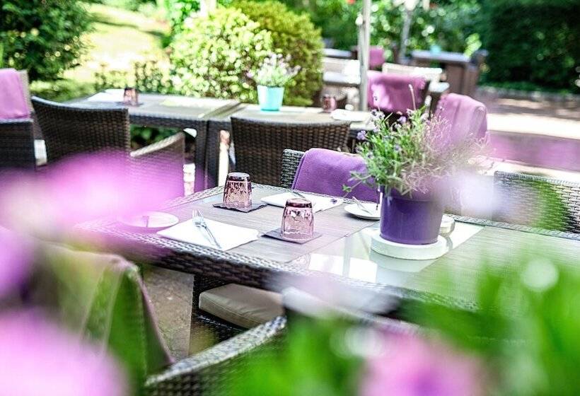 ホテル Indigo   Dusseldorf   Victoriaplatz, An Ihg