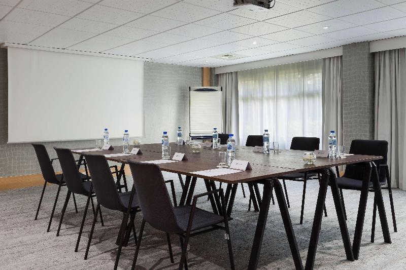 Отель Inn Paris CDG Airport