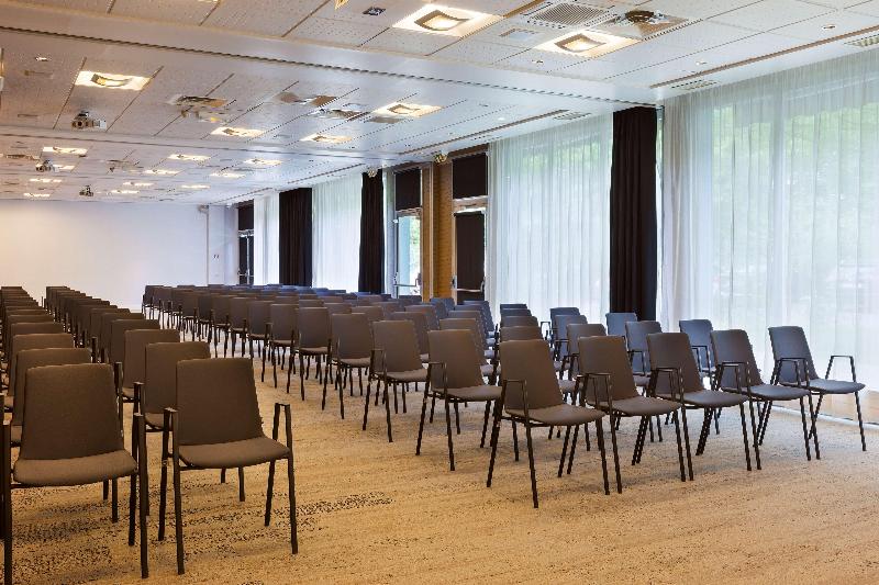 Отель Inn Paris CDG Airport