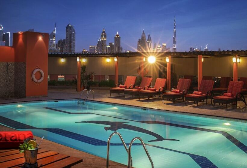 Отель Jumeira Rotana – Dubai