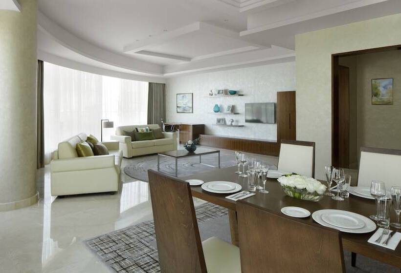 Отель Jumeira Rotana – Dubai