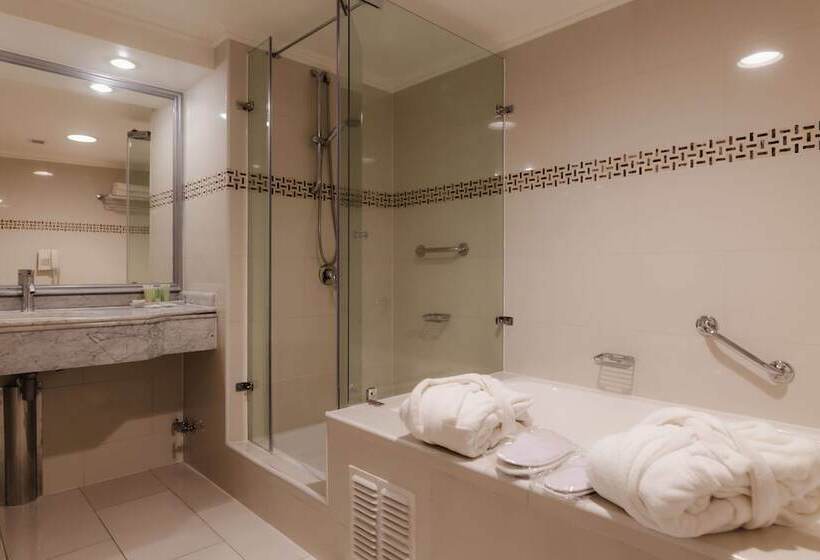 בית מלון כפרי Wyndham Garden Santiago Kennedy