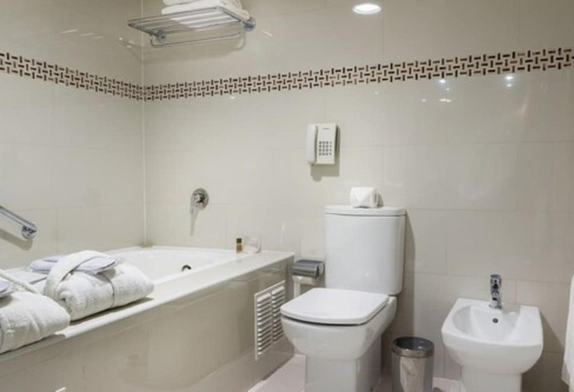 בית מלון כפרי Wyndham Garden Santiago Kennedy