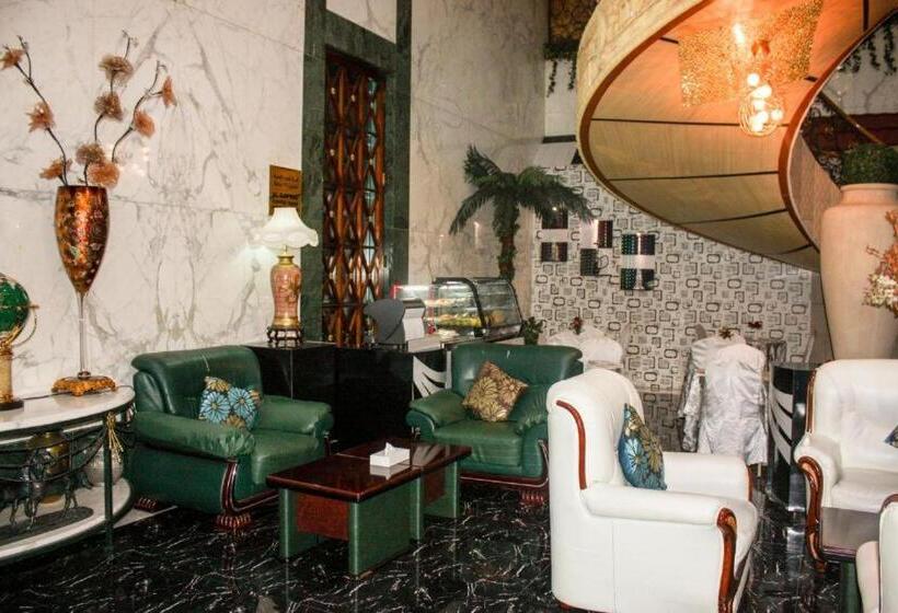 هتل Knight Armour