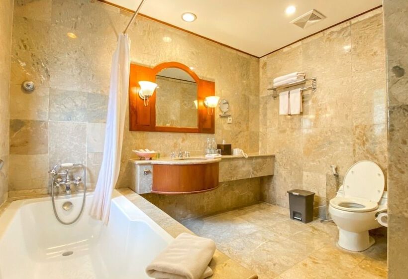 ホテル Lorin Solo