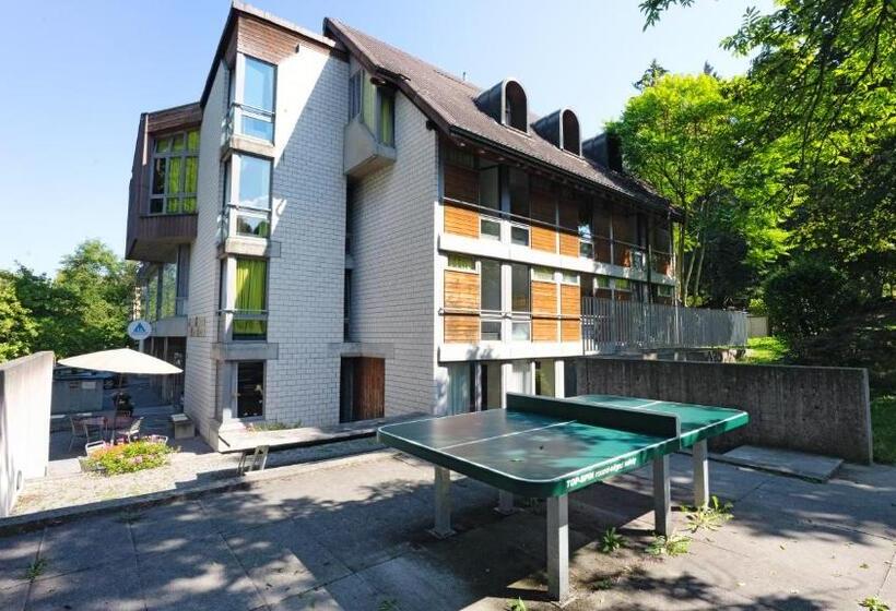 בית מלון כפרי Luzern Youth Hostel