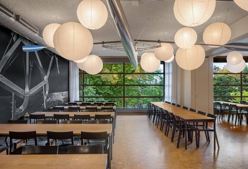 בית מלון כפרי Luzern Youth Hostel