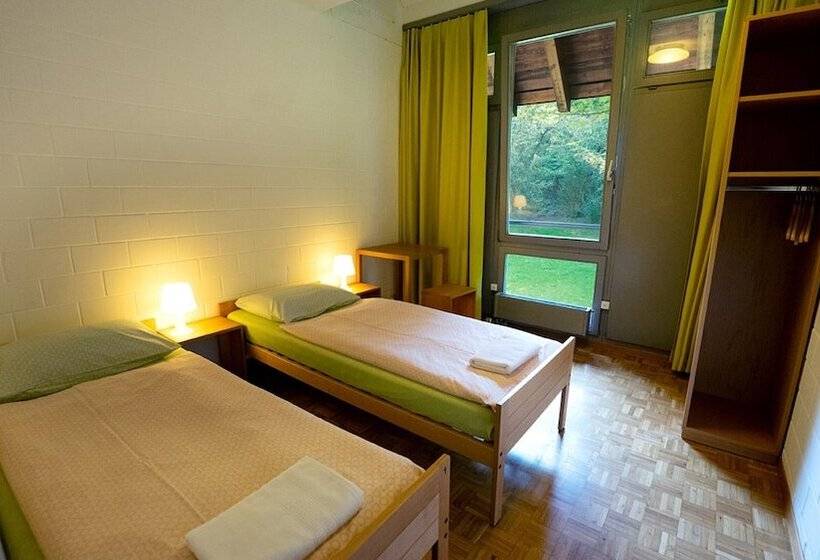 בית מלון כפרי Luzern Youth Hostel