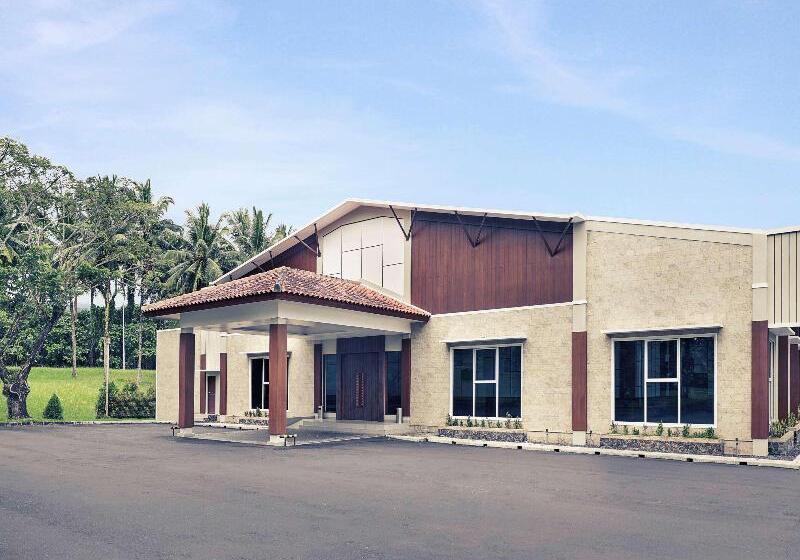 호텔 Manado Tateli Resort And Convention