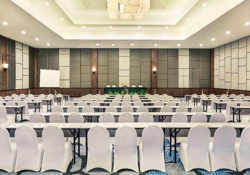 호텔 Manado Tateli Resort And Convention