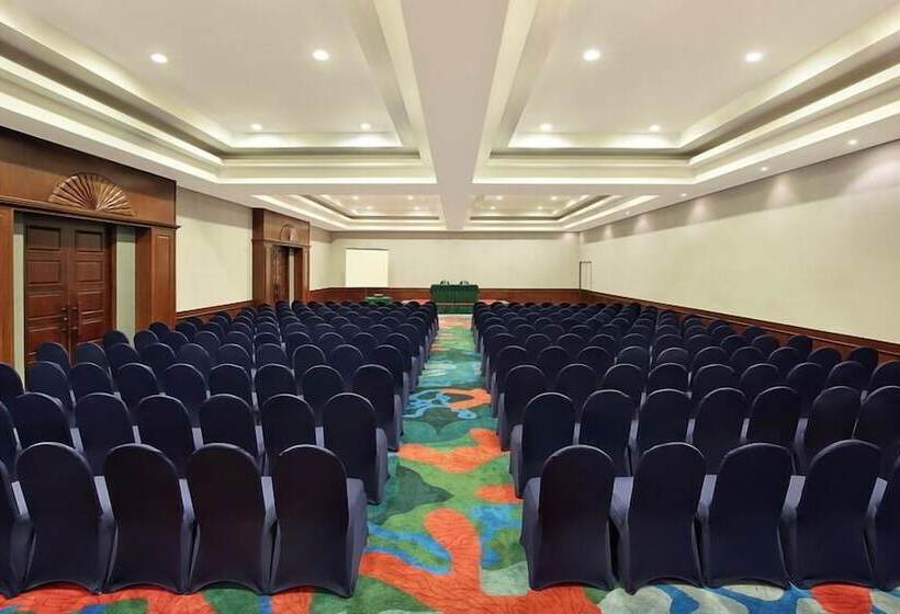 호텔 Manado Tateli Resort And Convention