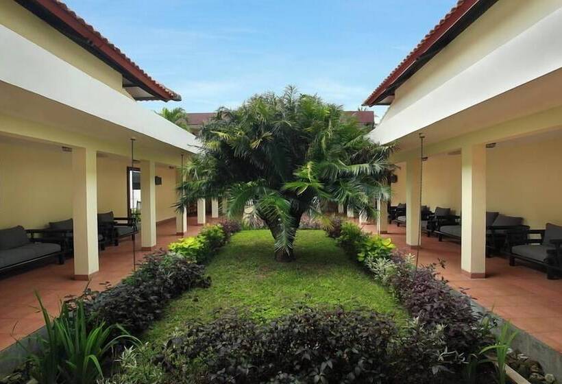 هتل Manado Tateli Resort And Convention