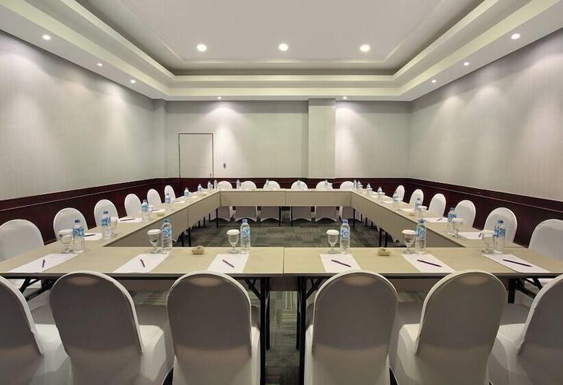 호텔 Manado Tateli Resort And Convention