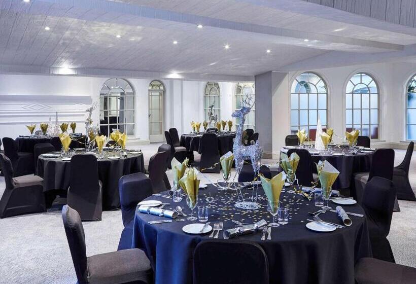 בית מלון כפרי Mercure Nottingham Sherwood