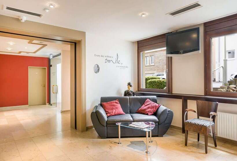 בית מלון כפרי Rega