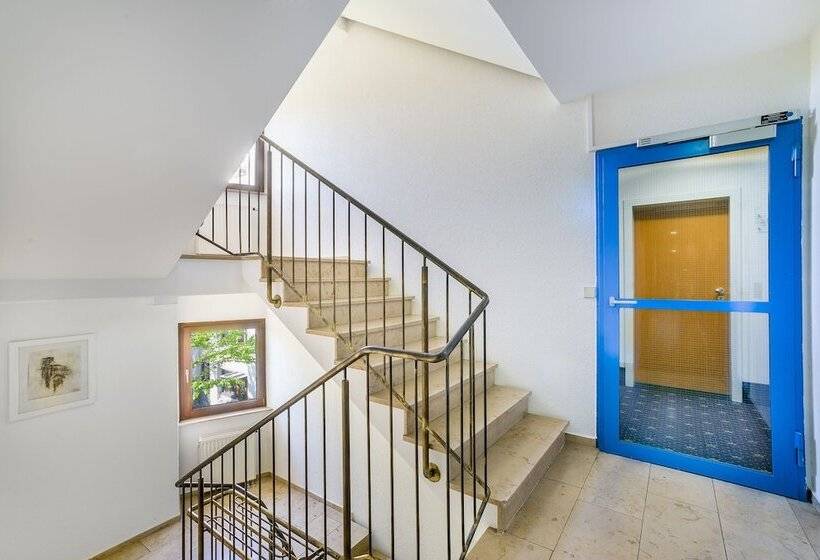 בית מלון כפרי Rega