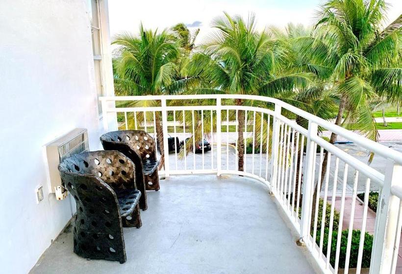 בית מלון כפרי Ocean Surf