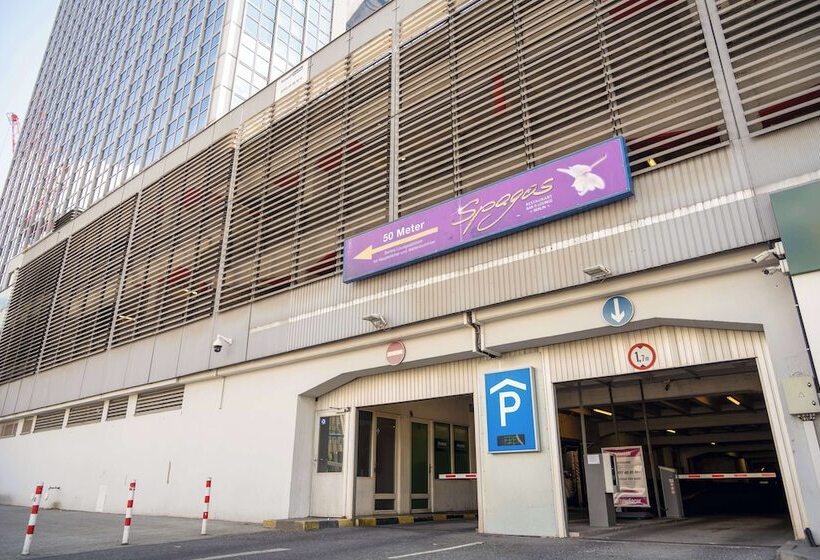 Hotel Park Inn By Radisson Berlin Alexanderplatz