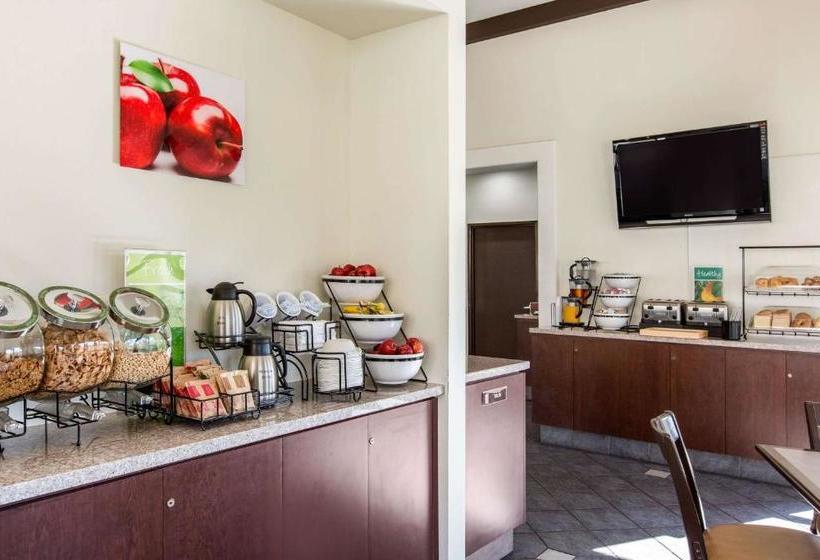 בית מלון כפרי Cco  & Suites Downtown