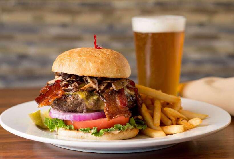 Radisson Hotel Portland Airport