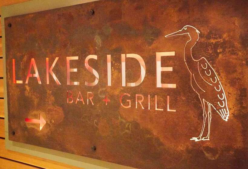 Radisson Hotel Portland Airport