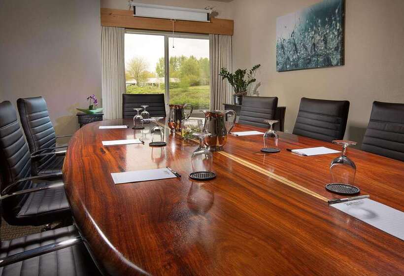 Radisson Hotel Portland Airport