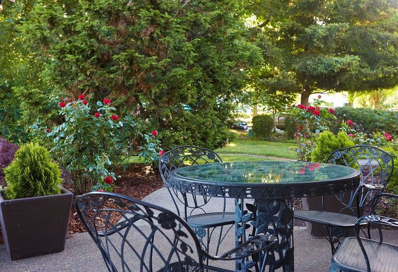 Radisson Hotel Portland Airport