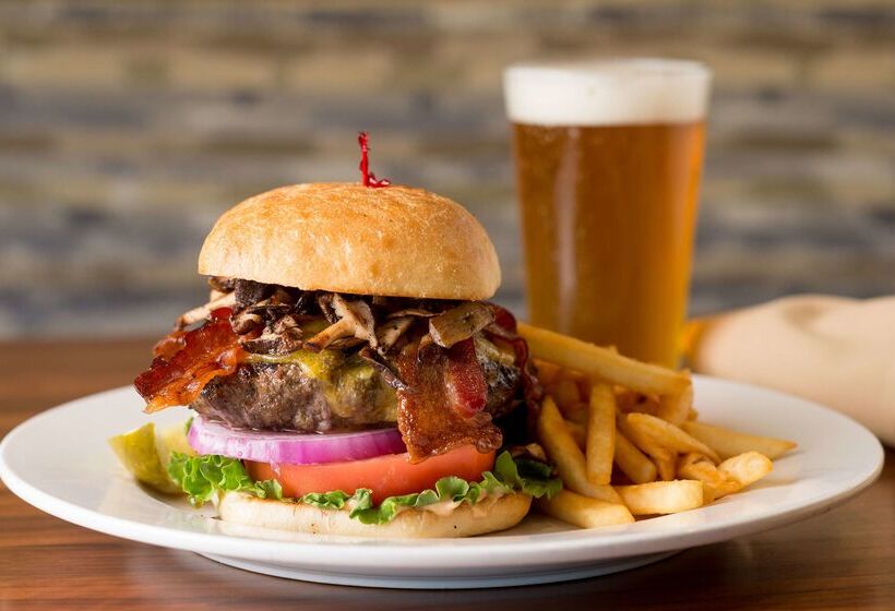 Radisson Hotel Portland Airport