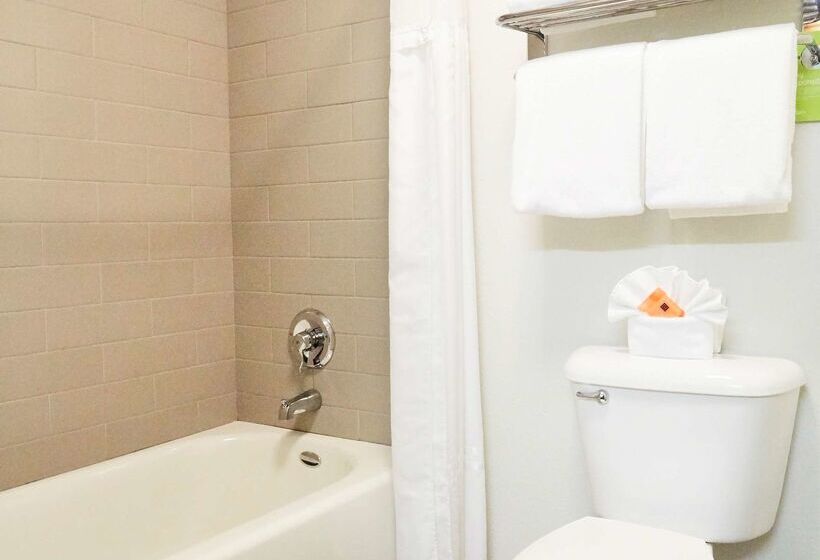 Radisson Hotel Portland Airport