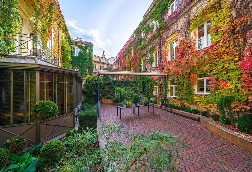 هتل Relais & Chateaux Stikliai