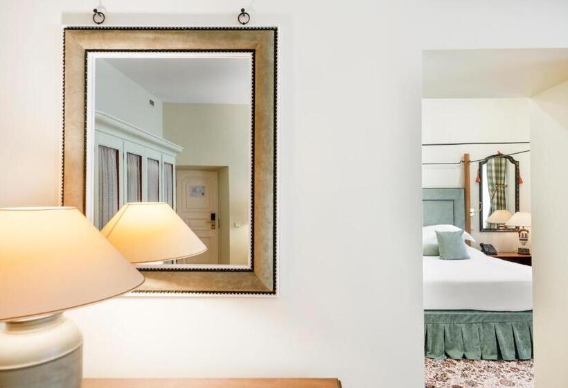 هتل Relais & Chateaux Stikliai