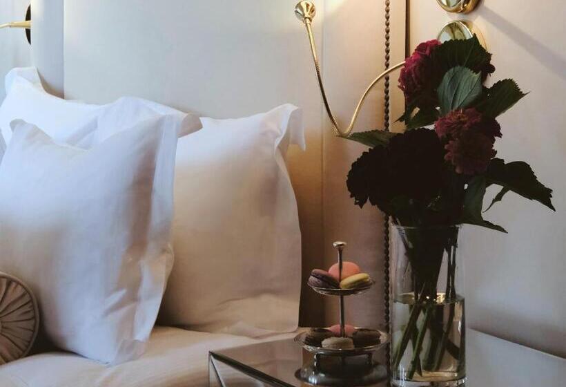 هتل Relais & Chateaux Stikliai