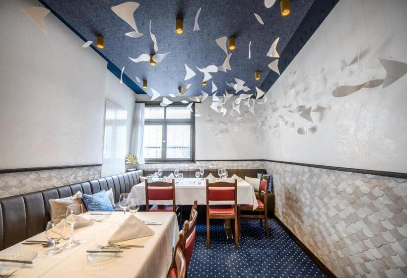فندق & Restaurant Rössli