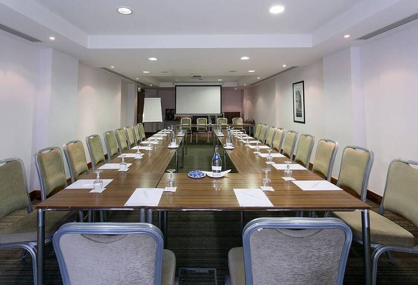 Rochestown Park Hotel & Leisure Centre